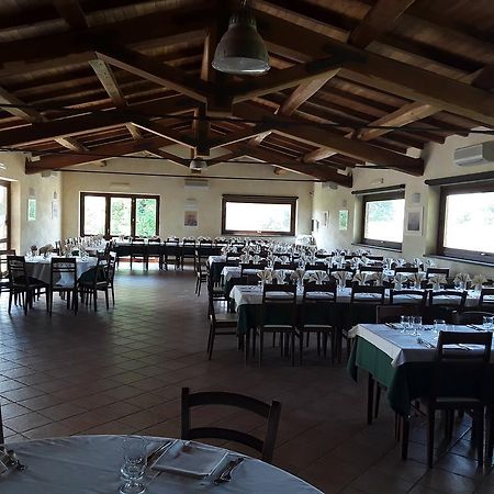 טרוויניאנו רומאנו Agriturismo Monte Dell'Olmo מראה חיצוני תמונה